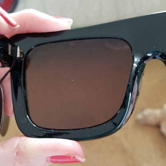 Quay Cafe racer #sunnies - Picture 5 of 7